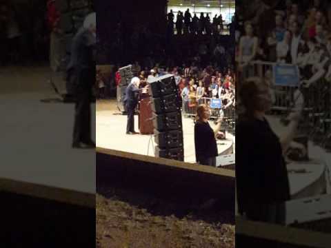 Bernie Sanders at Mesa Amphitheater!