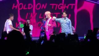 160711 - GOT7 FLY in LA Day 2 - Mark & Jinyoung solo - Higher