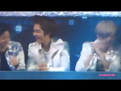 121229 XIUMIN&AMBER CAN'T STOP TALKING+BaekBer MOMENT!