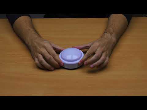 Nyomogombos elemes LED lámpa működése