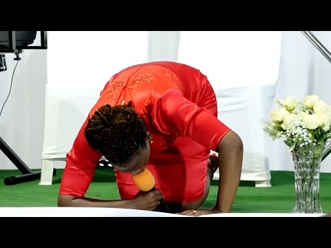 WORSHIP MEDLEY_MINISTER NOKULUNGA NDLELA