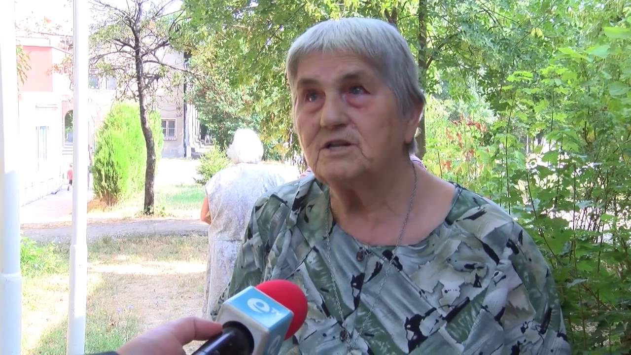Десетки вярващи почетоха Свети Пантелеймон в едноименния параклис в Димитровград