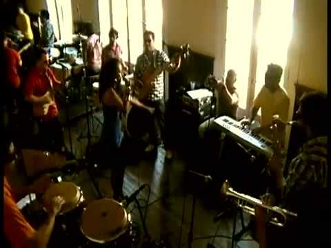 Jany V ft Pichanga - Si Tu Quieres Bailar (RuidoBlanco 2012)