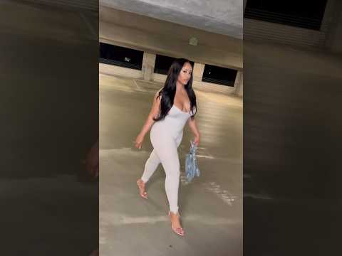 Fashionista Model gorgeous jumpsuit she look beautiful #fashion #model #beauty #style #fashionista