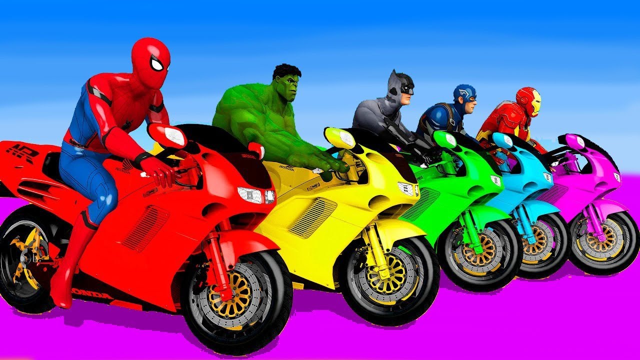 الأبطال الخارقين على القضبان دوامة قمع جسر   SPIDER MAN!on Motorcycle in Spiral Bridge Stunt Ride
