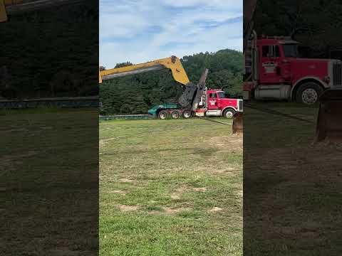 Lot 411 CAT TH360B Tele-Handler