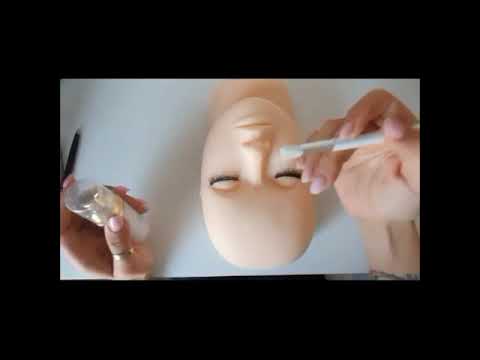 how to wash your eyelash extensions