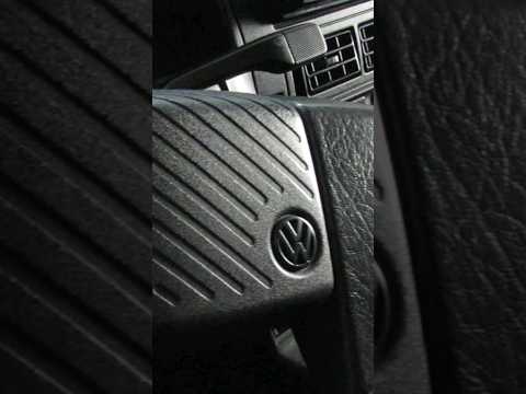 Thumbnail for Santana GLSI: por dentro do interior lendário dos anos 90!#shorts #santanaglsi #anos90 #volkswagen by Volkswagen