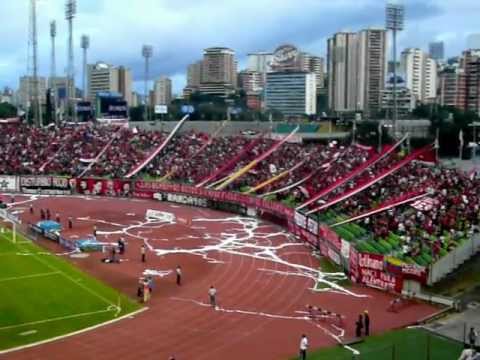 "Que te pasa avalancha - La Barra Del Caracas FC (Caracas FC vs carabobo fc)" Barra: Los Demonios Rojos &bull; Club: Caracas