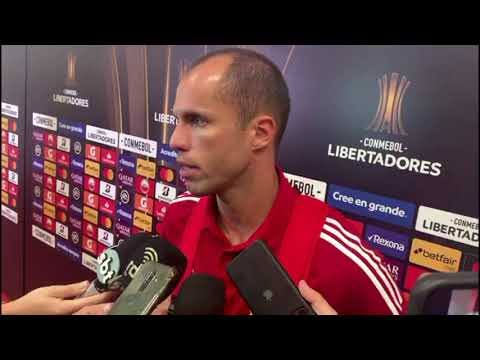 Lomba e Edenilson resumem clima no Inter antes do Gre-Nal 423