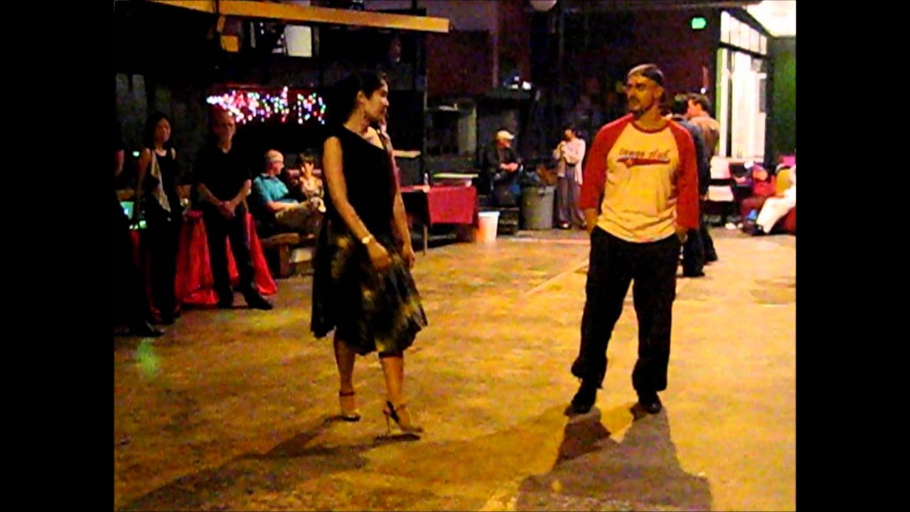 Tango Lesson: Open Ocho to the Left & Right with Milonguero Dip