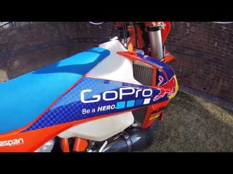 Inside LLOYD 50'S 2018 Factory Red Bull Troy Lee Designs KTM Weekend Warrior Team.