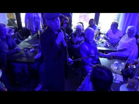 AmbiDance - Me wa moeijda