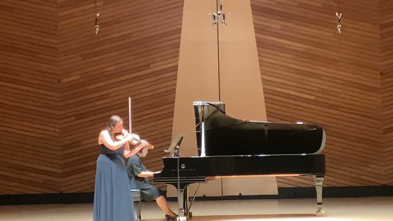 Promotional video thumbnail 1 for Classical Violinist, Maddy G