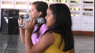 preview picture of video 'Espontáneas Estefanía y Ana Karina Colegio El Carmelo de Cagua'