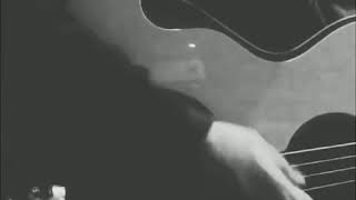 Download lagu Story wa nyanyi sambil main gitar mp3