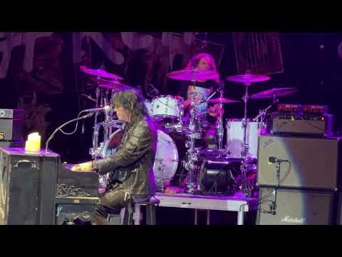 Cinderella’s Tom Keifer “don’t know what you got till it’s gone” Schaumburg Illinois 8/31/25