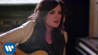 Brandy Clark - Homecoming Queen (Acoustic)