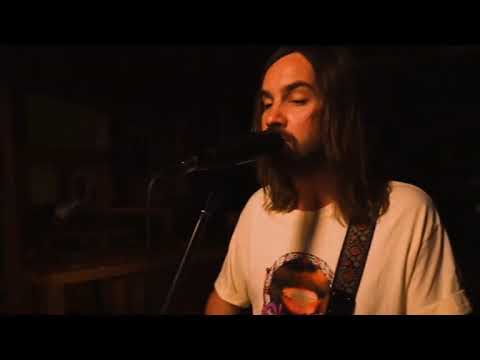 Runway Houses City Clouds - Tame Impala ( Innerspeaker Live From Wave House )