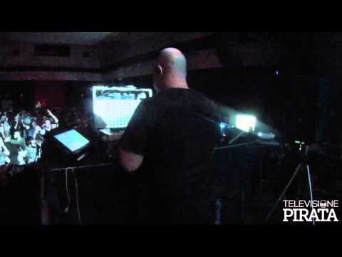 Luis Flores LIVE - CAP10100, Torino // #Genau