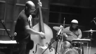 Slum Village J Dilla - Fall in Love (Brandon Meeks Music)