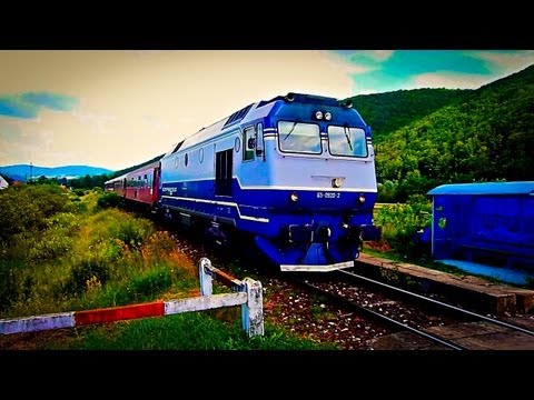 GM Express passing honking nice through Negreni h. station (07 07 2013)