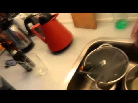 MongoTV_112 - Tirsdag Og John Åbner En Kold Bajer