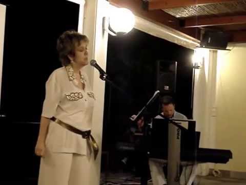 Γιοβάννα   "Le ciel est une plage" / "Ποιος να σφυρίζει κάθε βράδυ" - live   4.6.2015