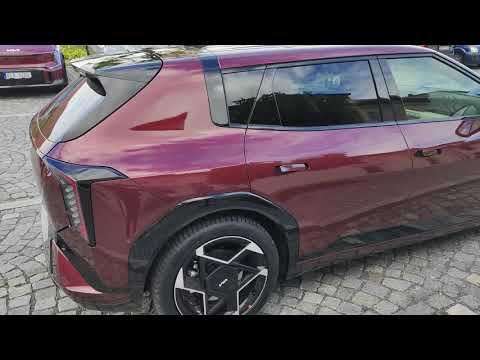 Kia EV4 | První pohled na novinku s&nbsp;dojezdem 625 km za&nbsp;super cenu | CZ/SK | 2025