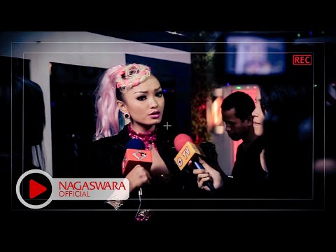 Zaskia Gotik - Bye Bye Lagi (Official Music Video NAGASWARA) #music