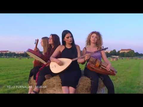 Թուրք աղջիկները, հայերեն լեզվով, երգում են ՙՙՆուբարի բոյը՚՚ երգը