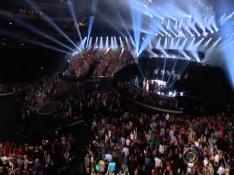 50th ACM Awards Performance By Christina Aguilerra & Rascal Flatts