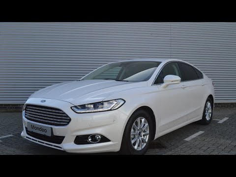 Ford Mondeo 1.5 TDCi Titanium Navigatie, Adaptieve LED-verlichting van Bunningen Alphen a/d Rijn