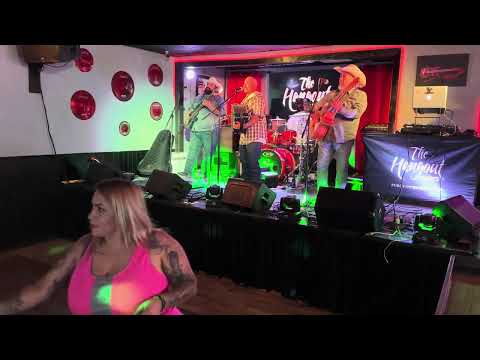 Randy Garcia y Conjunto Estrella @ The Hangout Sports Bar