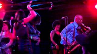 Fishbone- Bonin' In The Boneyard (St.louis 12-7-11)