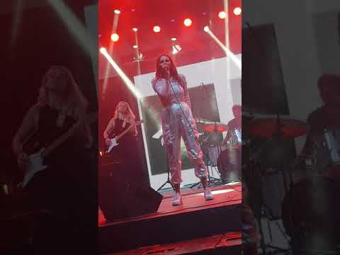 Džejla Ramović-Vlak (cover)