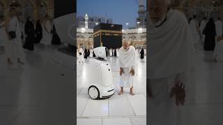 Robot Gives a Tired Pilgrim a Cool Rest in Makkah 🤖🕋❤️