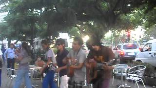 Twist And Shout, She Loves You - Tributo a The Beatles. Metro Tobalaba. Santiago, Chile.
