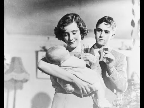 John Gielgud plays Hamlet in A Diary for Timothy (1945, sub ENG)