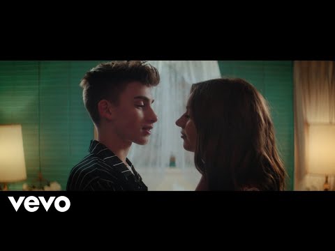 Johnny Orlando, Mackenzie Ziegler - What If (I Told You I Like You)