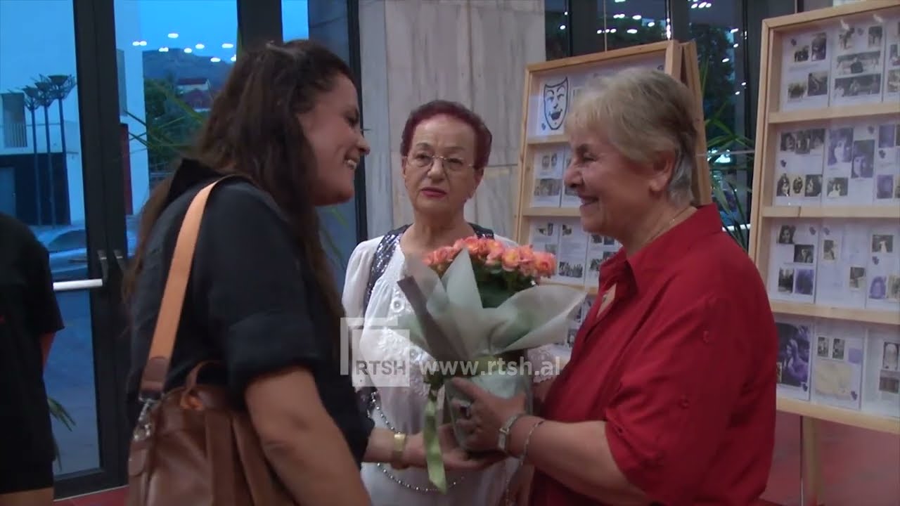 Jeta artistike e aktores Olimbi Shamblli, koleksionisti korçar sjell ekspozitën kushtuar nënës