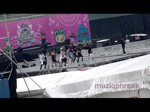 [HD FANCAM] DBSK- Humanoids Rehearsal for SMTown Singapore 121123
