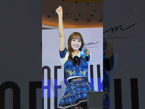[SitaCGM48] Fancam  - Maeshika Mukanee   ( Road Show Central Chiang Mai)  12.11.22