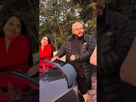 Mis papás pintaron el carro