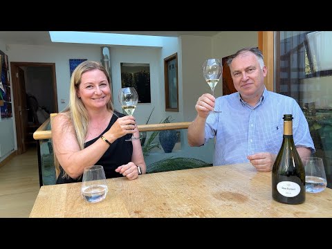 The Friday Bubble- Dom Ruinart Blanc de Blancs 2010 with Essi Avellan & Nick Baker