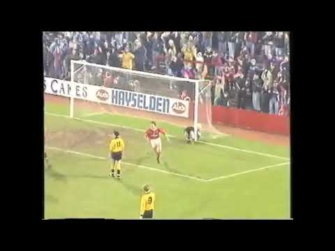 Barnsley 2-0 Cambridge United 9/3/93