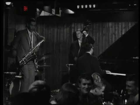 Dexter Gordon 1964 Copenhagen - Sings and Blows 'Butterfly' (live video)
