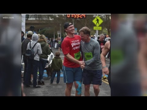 自己ベスト：トッドがハーフマラソンを2時間以内で完走したことを語る (Personal Best: Todd talks about finishing a half marathon in less than 2 hours!)