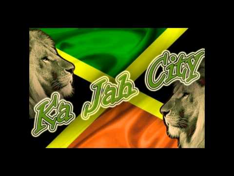 Ka Jah City feat Gulash - Tutti Alzanu Li Mani