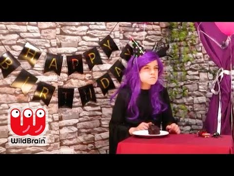 Malice's Birthday Party Goes Wrong 🎂 Cake Fail - Princesses In Real Life | WildBrain Kiddyzuzaa